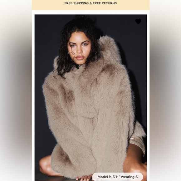 Brand new without tags! Alo Opulent Faux Fur Statement Jacket - Oat, Size XS/S - Picture 3 of 3